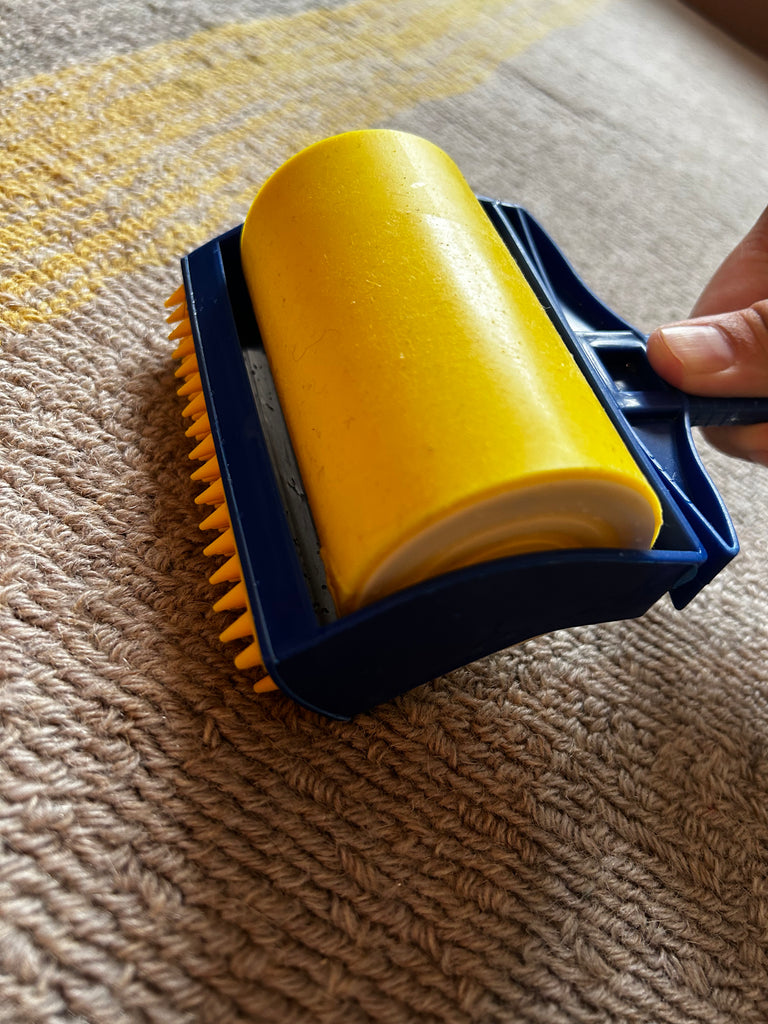Sticky best sale roller brush